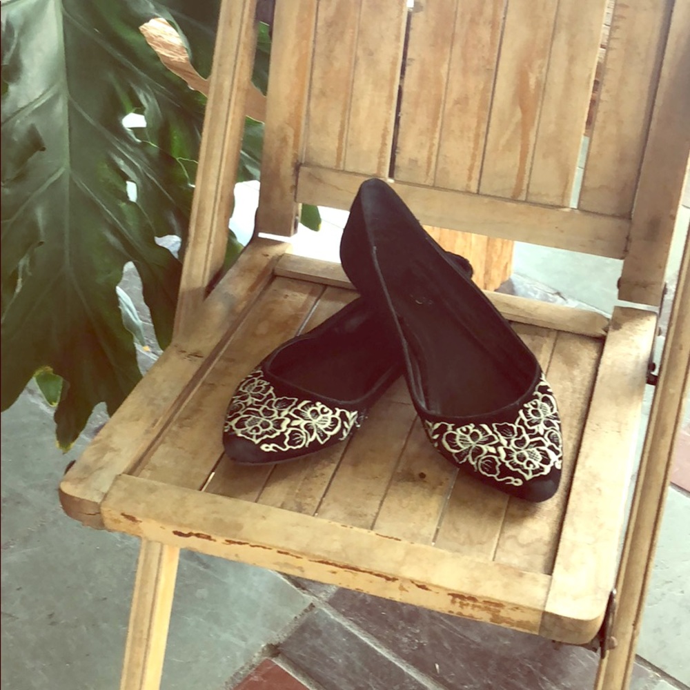 Ladies’ Flats